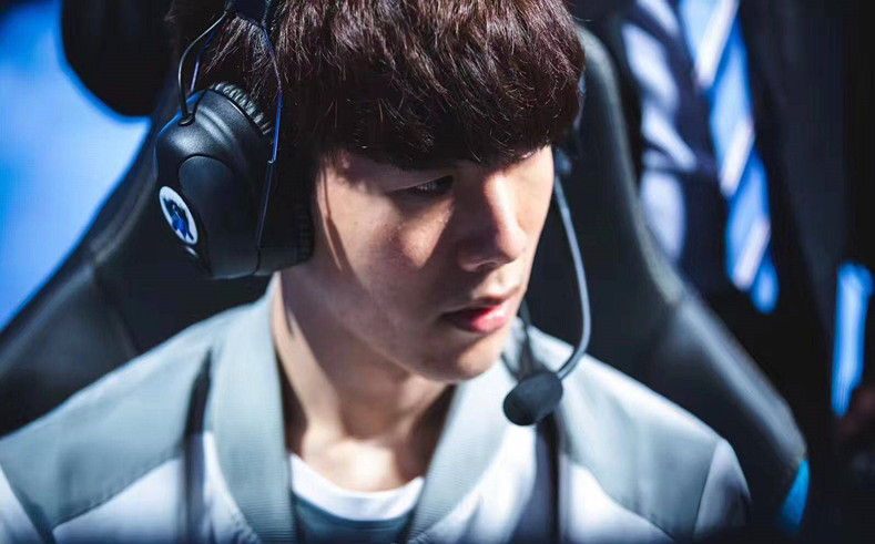 更是对整个 更是对整个